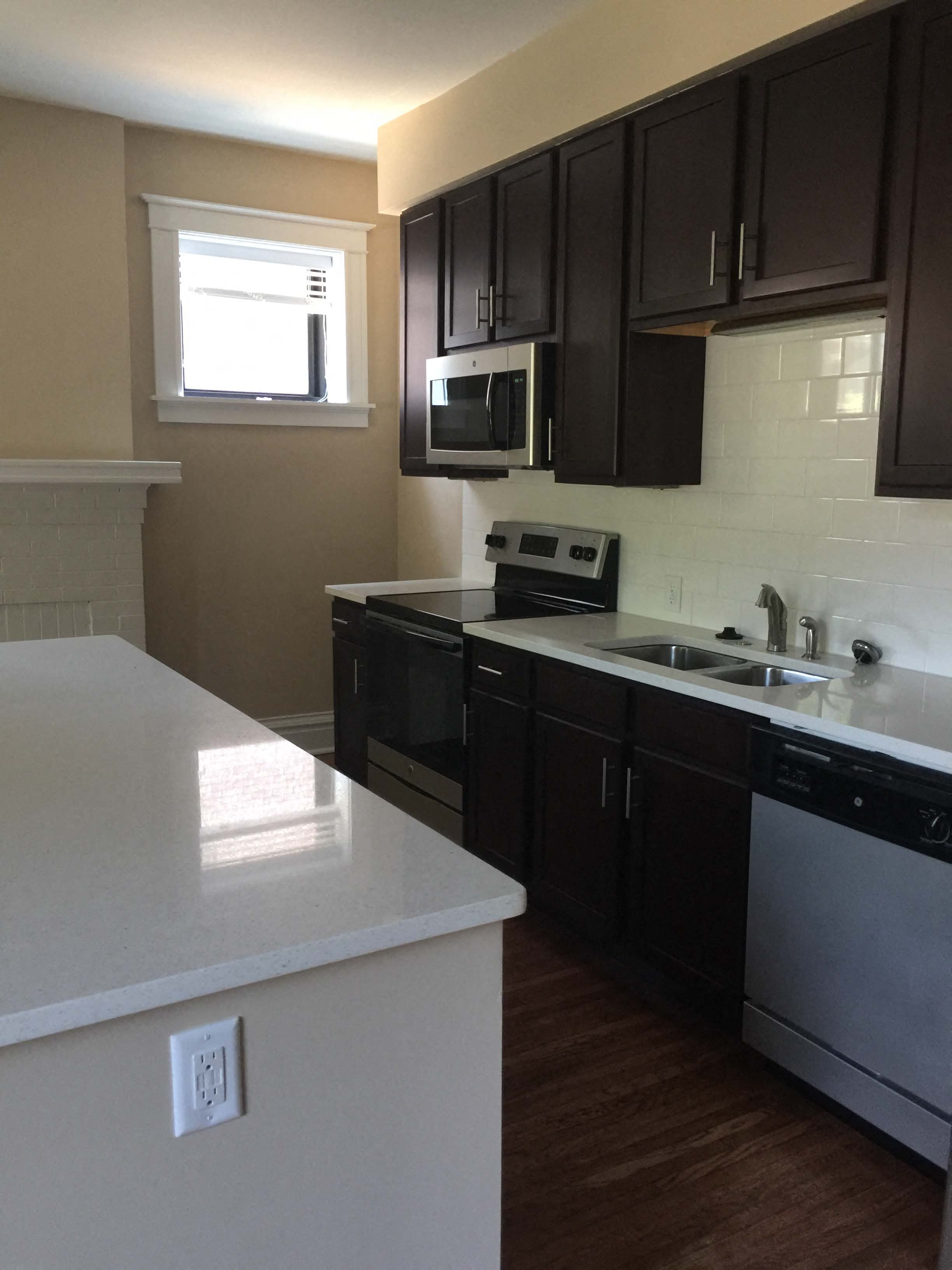 736 Eastgate Kitchen